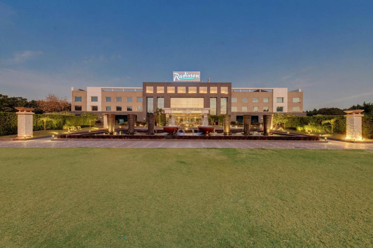 Radisson Resort & Spa Kandla Gāndhīdhām Dış mekan fotoğraf