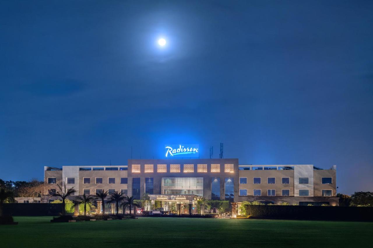 Radisson Resort & Spa Kandla Gāndhīdhām Dış mekan fotoğraf