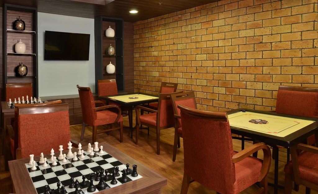 Radisson Resort & Spa Kandla Gāndhīdhām Dış mekan fotoğraf