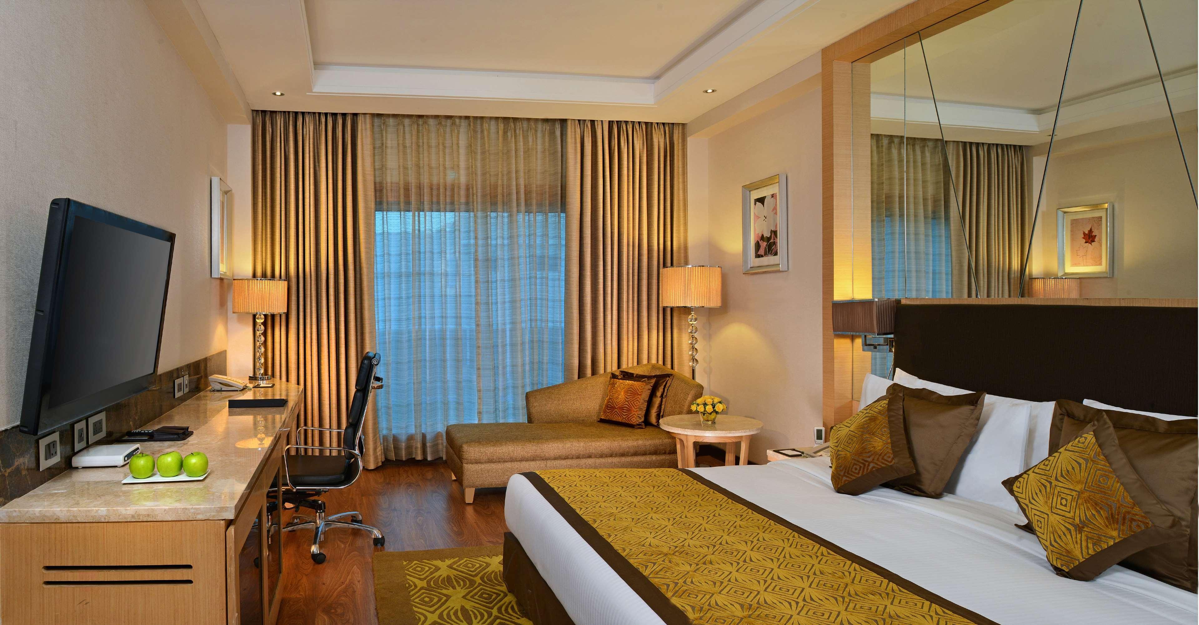 Radisson Resort & Spa Kandla Gāndhīdhām Dış mekan fotoğraf