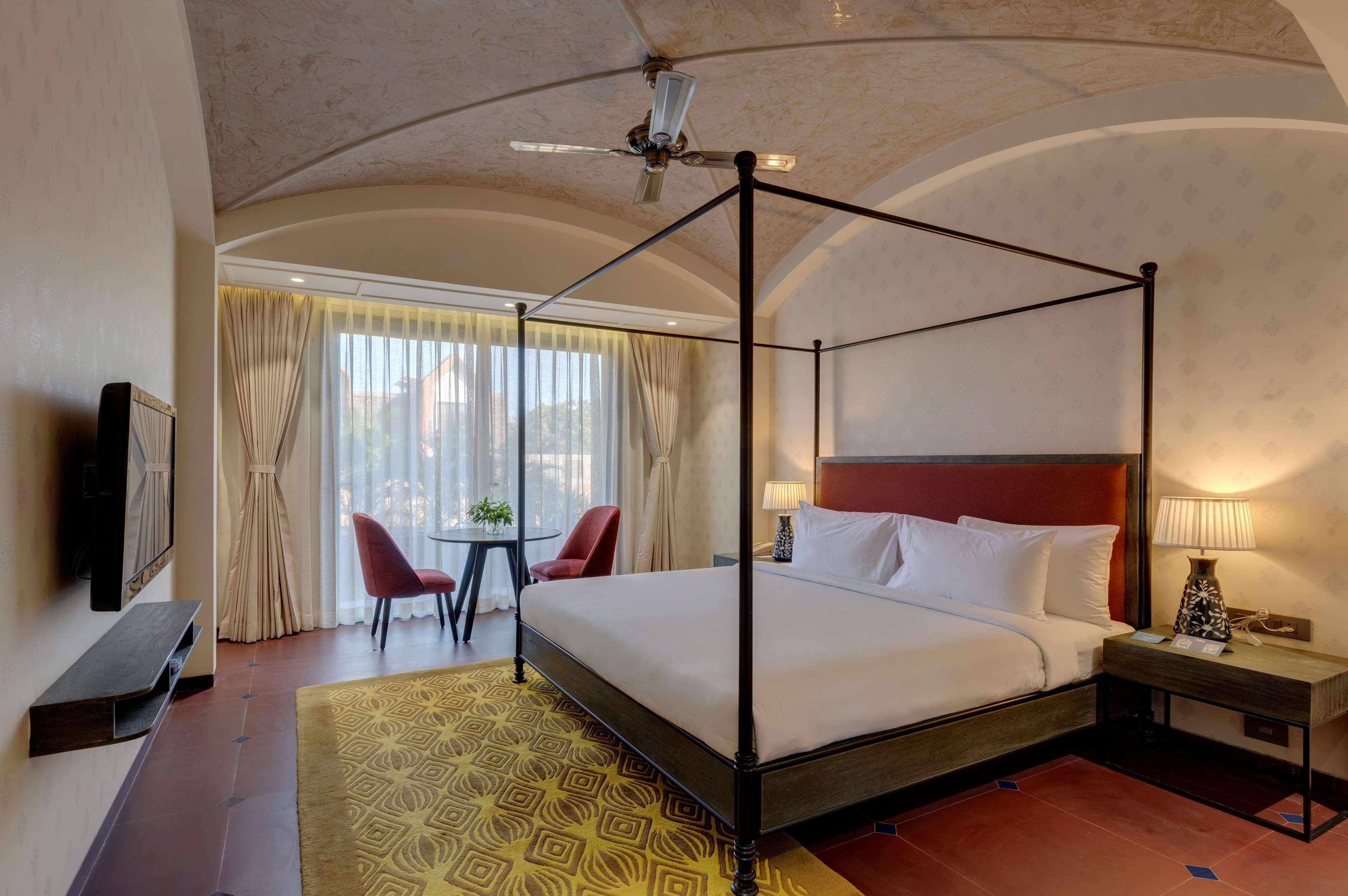 Radisson Resort & Spa Kandla Gāndhīdhām Dış mekan fotoğraf