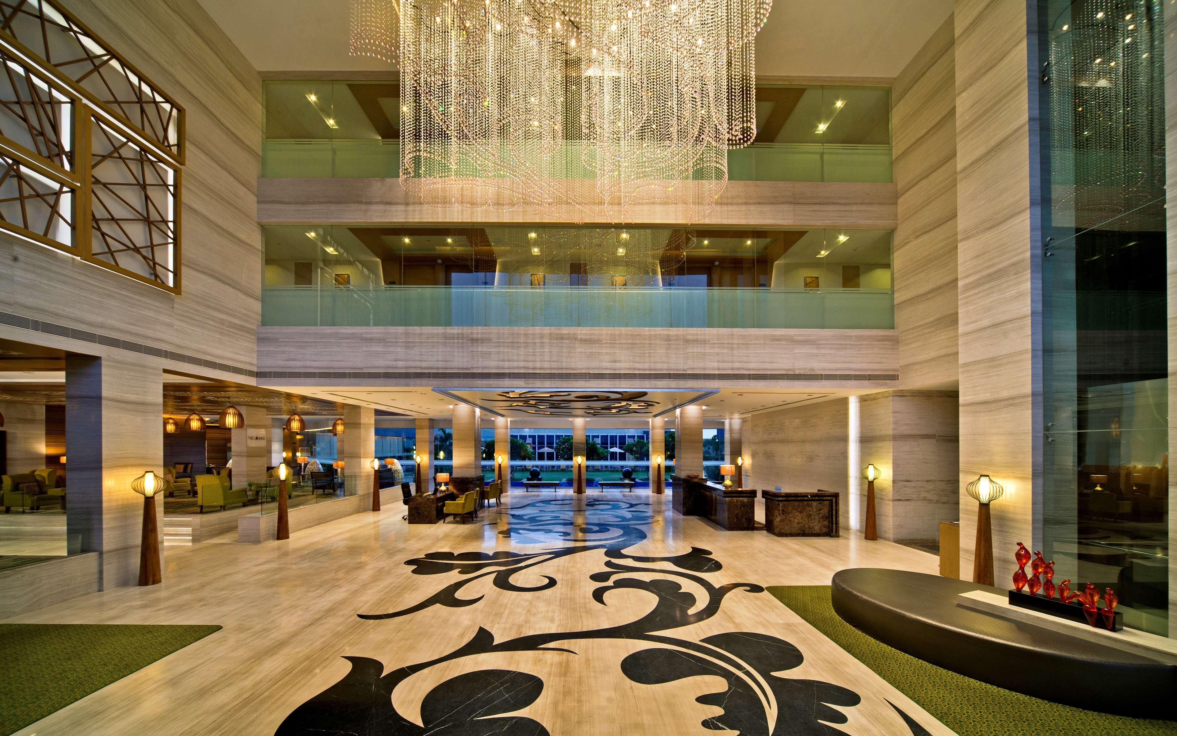 Radisson Resort & Spa Kandla Gāndhīdhām Dış mekan fotoğraf