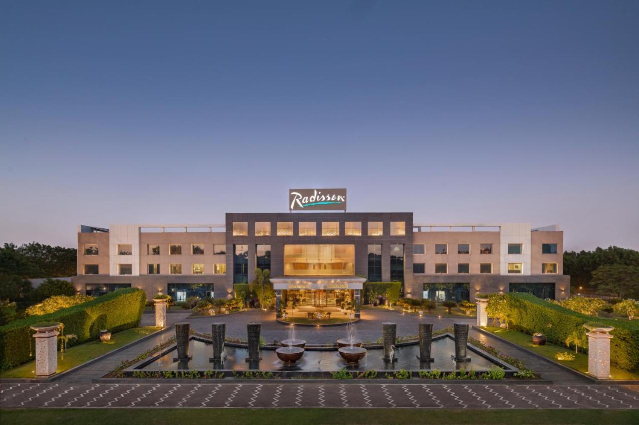 Radisson Resort & Spa Kandla Gāndhīdhām Dış mekan fotoğraf