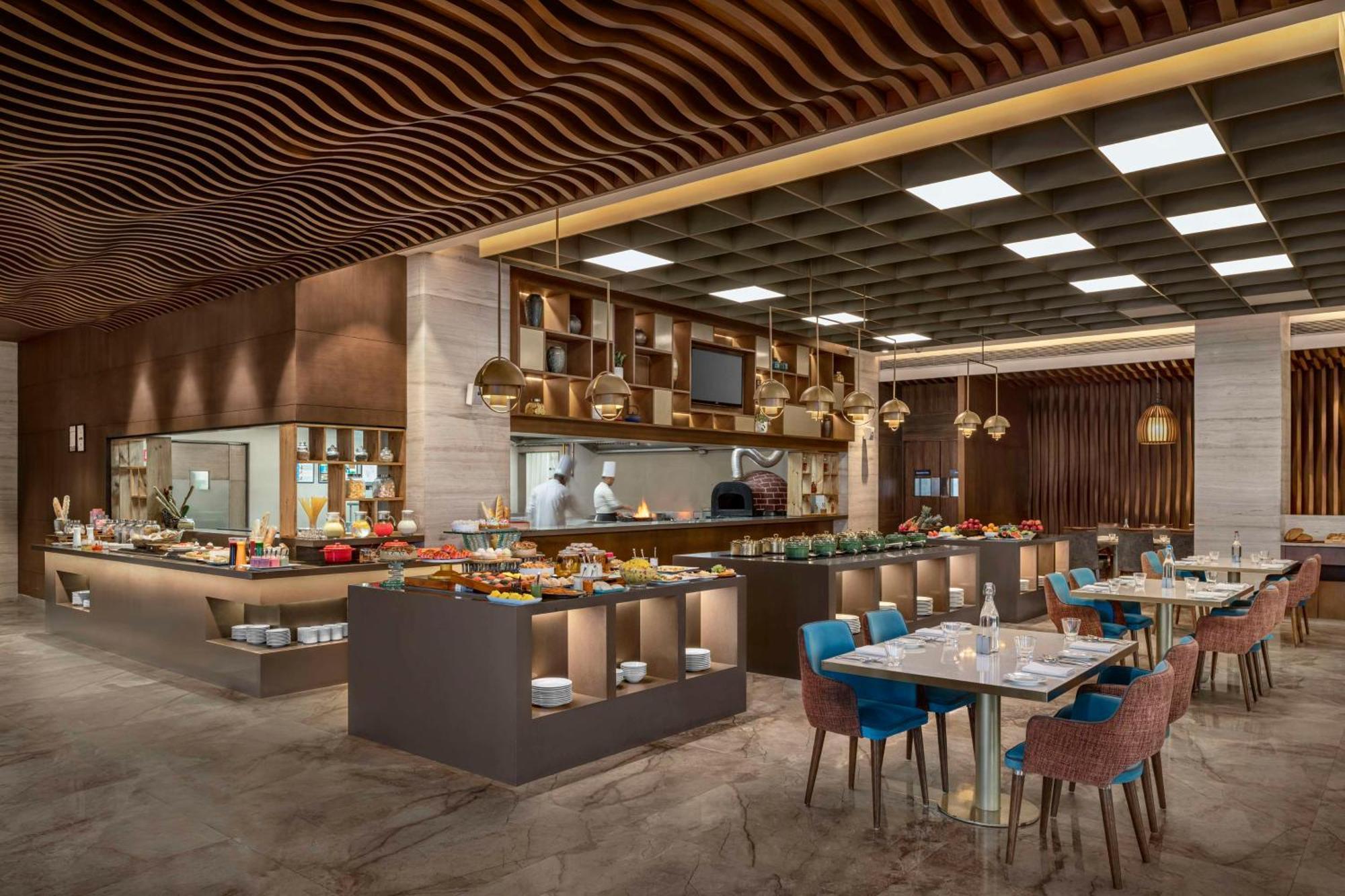 Radisson Resort & Spa Kandla Gāndhīdhām Dış mekan fotoğraf