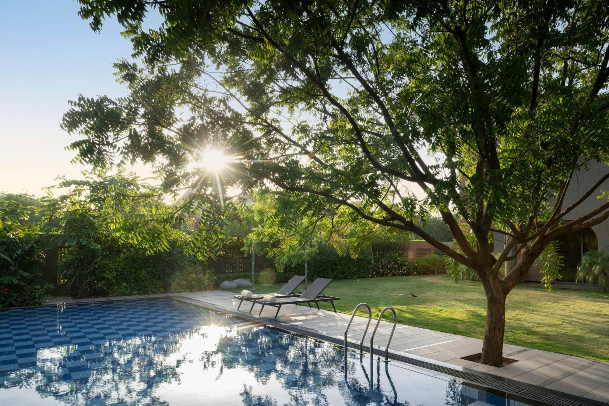Radisson Resort & Spa Kandla Gāndhīdhām Dış mekan fotoğraf