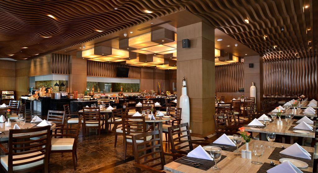 Radisson Resort & Spa Kandla Gāndhīdhām Dış mekan fotoğraf
